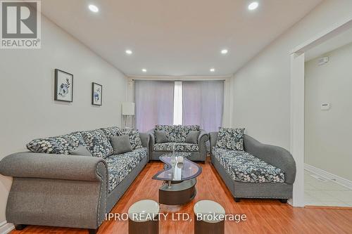 56 Courtleigh Square, Brampton, ON - Indoor Photo Showing Living Room