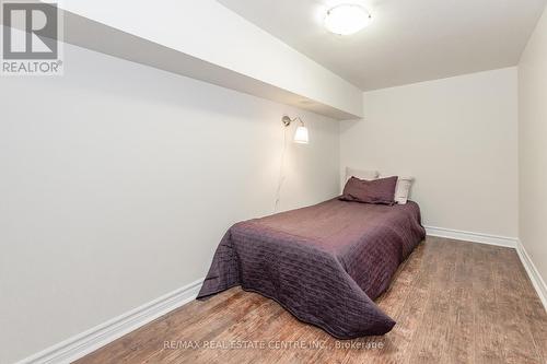 917 Whaley Way, Milton, ON - Indoor Photo Showing Bedroom
