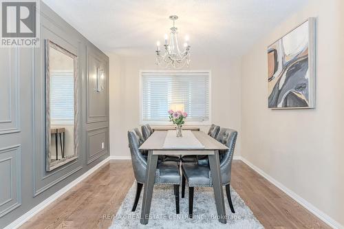 917 Whaley Way, Milton, ON - Indoor Photo Showing Dining Room