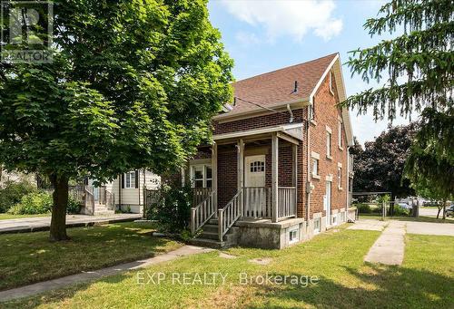 404 Lancaster Street W, Kitchener, ON - Outdoor