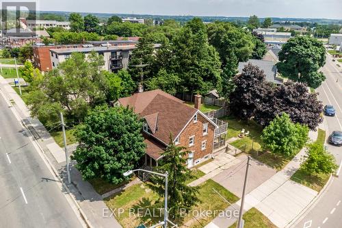 404 Lancaster Street W, Kitchener, ON - Outdoor With View