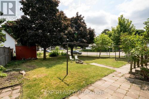 404 Lancaster Street W, Kitchener, ON - Outdoor