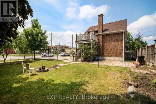 404 Lancaster Street W, Kitchener, ON - Outdoor