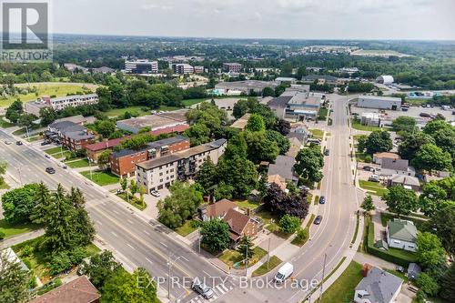 404 Lancaster Street W, Kitchener, ON - Outdoor With View