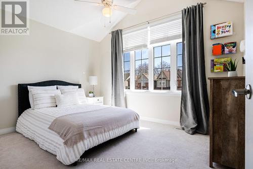 32 Jenkins Street, East Luther Grand Valley, ON - Indoor Photo Showing Bedroom