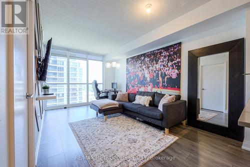 1808 - 9 Valhalla Inn Road, Toronto, ON - Indoor Photo Showing Living Room