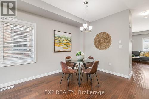 12 Oxfordshire Lane N, Kitchener, ON - Indoor Photo Showing Dining Room