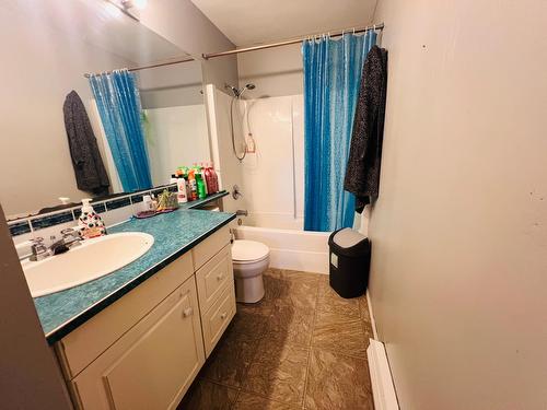 1706 10Th Avenue, Invermere, BC - Indoor Photo Showing Bathroom