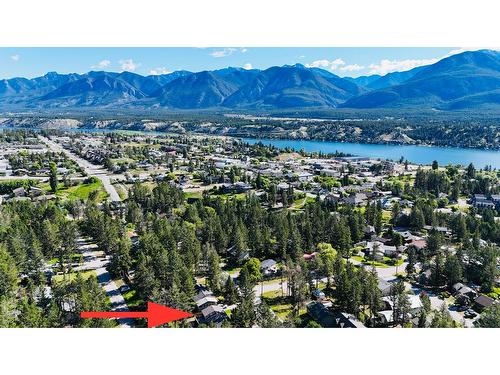 1706 10Th Avenue, Invermere, BC - Outdoor With View