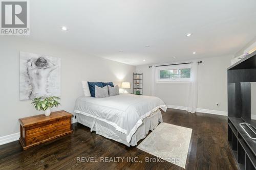 39 Edwin Drive, Brampton, ON - Indoor Photo Showing Bedroom