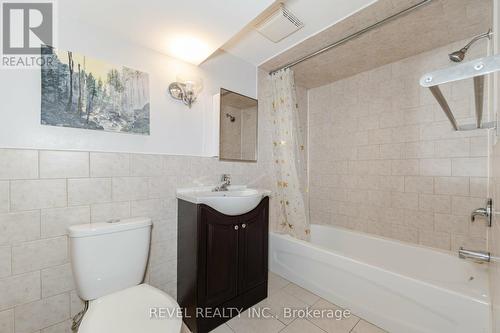 39 Edwin Drive, Brampton, ON - Indoor Photo Showing Bathroom