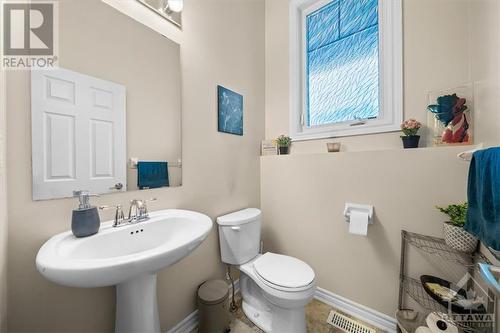 240 Par-La-Ville Circle, Ottawa, ON - Indoor Photo Showing Bathroom