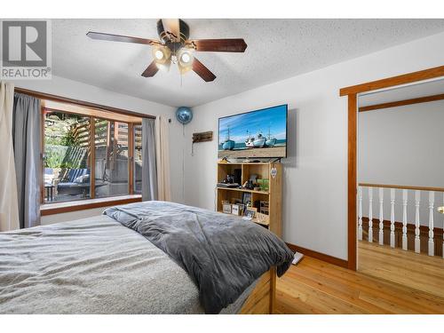 309 22Nd Avenue, Creston, BC - Indoor Photo Showing Bedroom