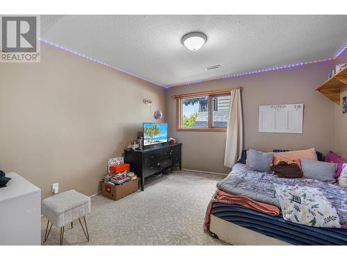 309 22Nd Avenue, Creston, BC - Indoor Photo Showing Bedroom