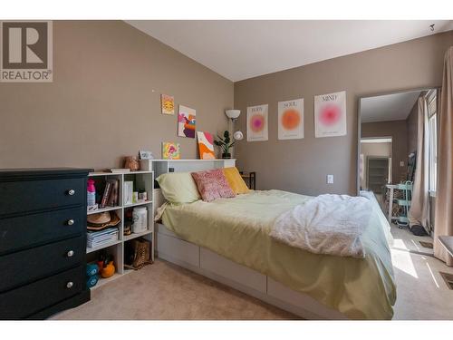 1290 Kilwinning Street, Penticton, BC - Indoor Photo Showing Bedroom