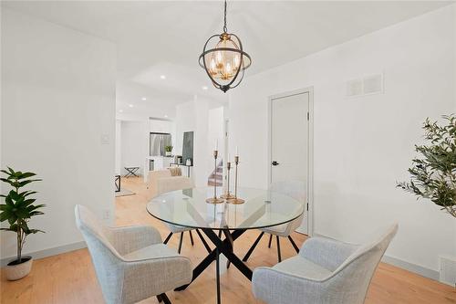 22 Balsam Place, Winnipeg, MB - Indoor Photo Showing Dining Room