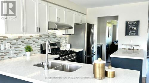 18 Albert Lewis Street, Markham (Cornell), ON - Indoor Photo Showing Kitchen With Stainless Steel Kitchen With Double Sink With Upgraded Kitchen