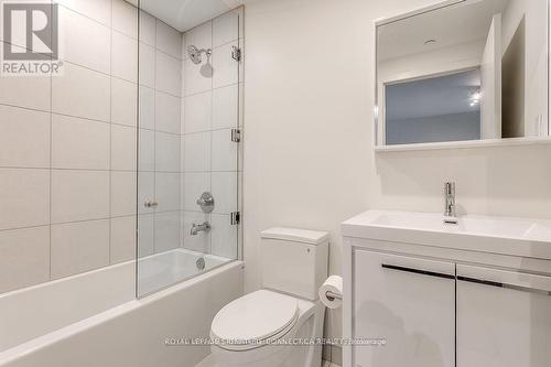 705 - 212 King William Street, Hamilton, ON - Indoor Photo Showing Bathroom