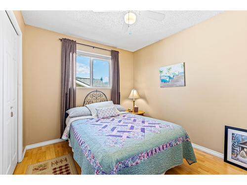 311 Dugan Street, Creston, BC - Indoor Photo Showing Bedroom
