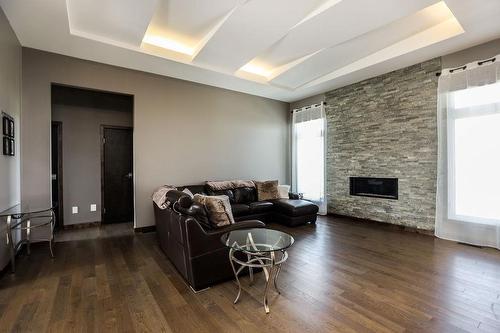 12 Tanglewood Drive, Macdonald (Town), MB - Indoor Photo Showing Other Room With Fireplace