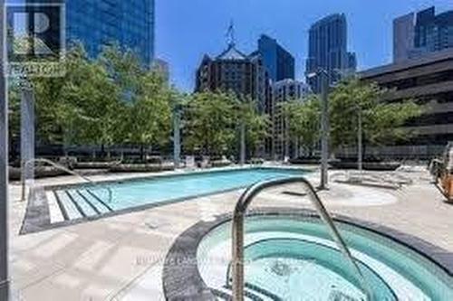 407 - 832 Bay Street, Toronto, ON - Outdoor With In Ground Pool