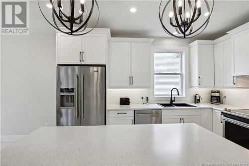 55 Carter St, Dieppe, NB - Indoor Photo Showing Kitchen With Stainless Steel Kitchen With Double Sink With Upgraded Kitchen