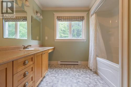 32 Reid Street, Corner Brook, NL - Indoor Photo Showing Bathroom