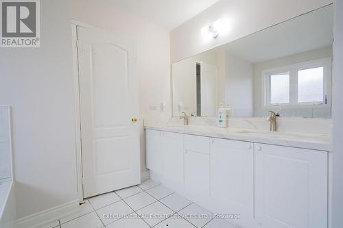 11 Briardale Road, Brampton, ON - Indoor Photo Showing Bathroom
