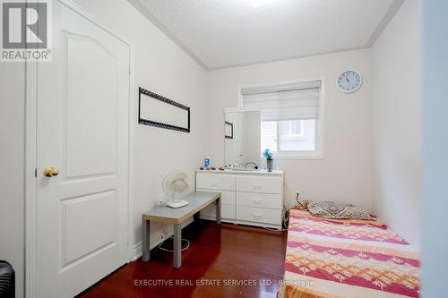 11 Briardale Road, Brampton, ON - Indoor Photo Showing Bedroom