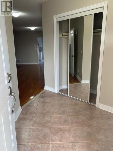 Upper - 7177 Village Walk E, Mississauga, ON - Indoor Photo Showing Other Room