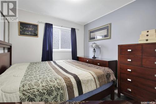 1051 Elliott Street, Regina, SK - Indoor Photo Showing Bedroom