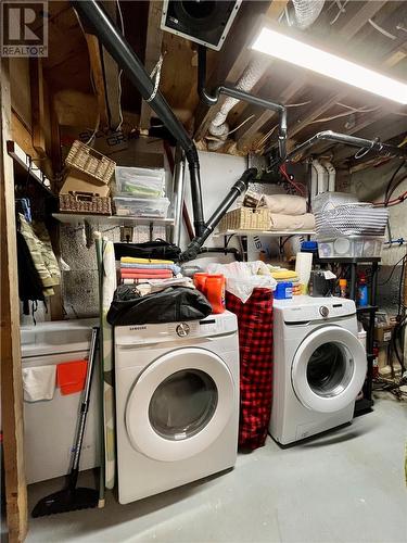 31 Hwy 546, Iron Bridge, ON - Indoor Photo Showing Laundry Room