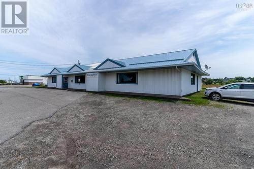 8946 Highway 1, Meteghan River, NS 