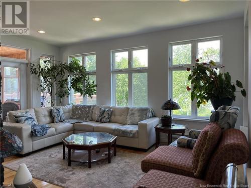 4361 Water Street, Miramichi, NB - Indoor Photo Showing Living Room