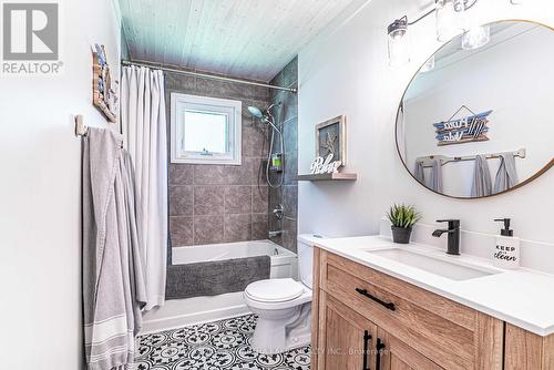 117 Lenwil Road, Kawartha Lakes, ON - Indoor Photo Showing Bathroom