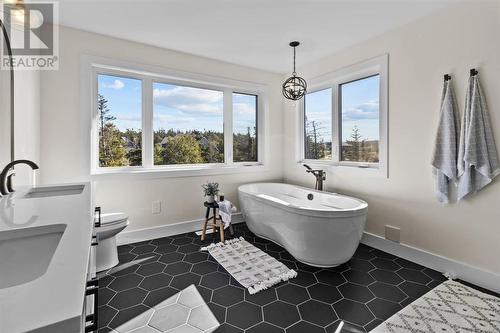 306 Three Island Pond Road, Paradise, NL - Indoor Photo Showing Bathroom