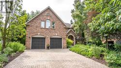 23 CHERISH COURT  London, ON N6K 4H2