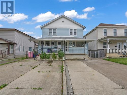 953 Lillian Avenue, Windsor, ON - Outdoor With Deck Patio Veranda With Facade