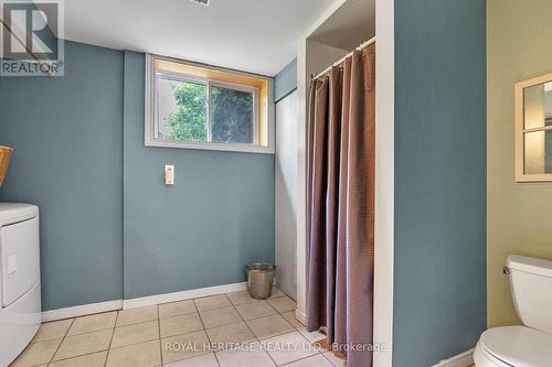 15 Manvers Drive, Kawartha Lakes, ON - Indoor Photo Showing Bathroom