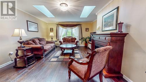 10 Robin'S Pond Hill Road, Torbay, NL - Indoor Photo Showing Living Room