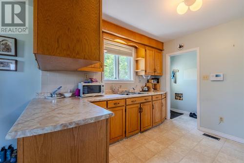 29 St. Andrews Avenue, Mount Pearl, NL - Indoor Photo Showing Kitchen