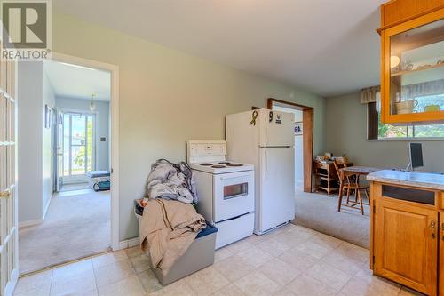 29 St. Andrews Avenue, Mount Pearl, NL - Indoor Photo Showing Kitchen