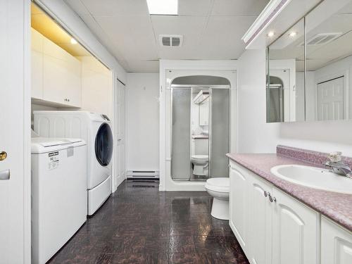 Bathroom - 774 Rue René-Lévesque, Gatineau (Buckingham), QC - Indoor Photo Showing Laundry Room