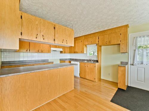 Cuisine - 336 Ch. Des Chalets, Coaticook, QC - Indoor Photo Showing Kitchen With Double Sink