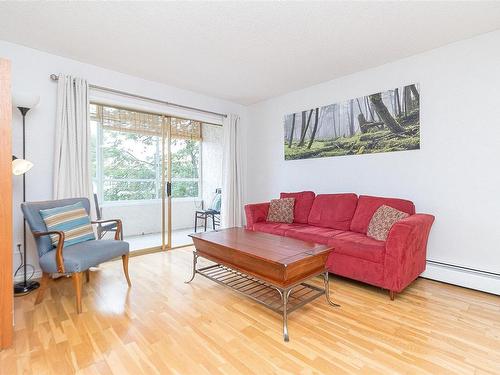 307-1235 Johnson St, Victoria, BC - Indoor Photo Showing Living Room