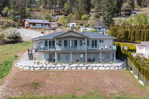 6372 Topham Place, Peachland, BC - Outdoor