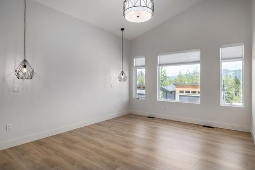10272 Long Road, Lake Country, BC - Indoor Photo Showing Other Room