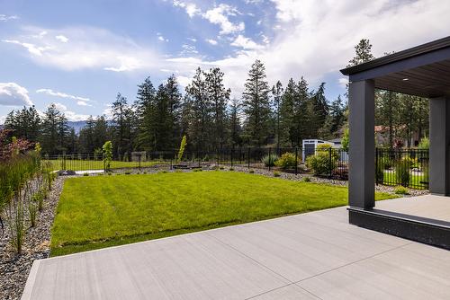 10272 Long Road, Lake Country, BC - Outdoor