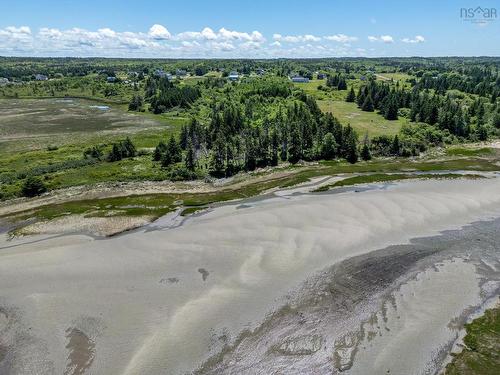 Lot Highway 1, Grosses Coques, NS 