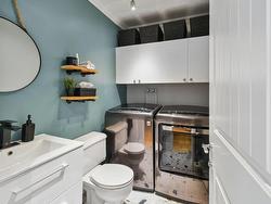 Powder room - 